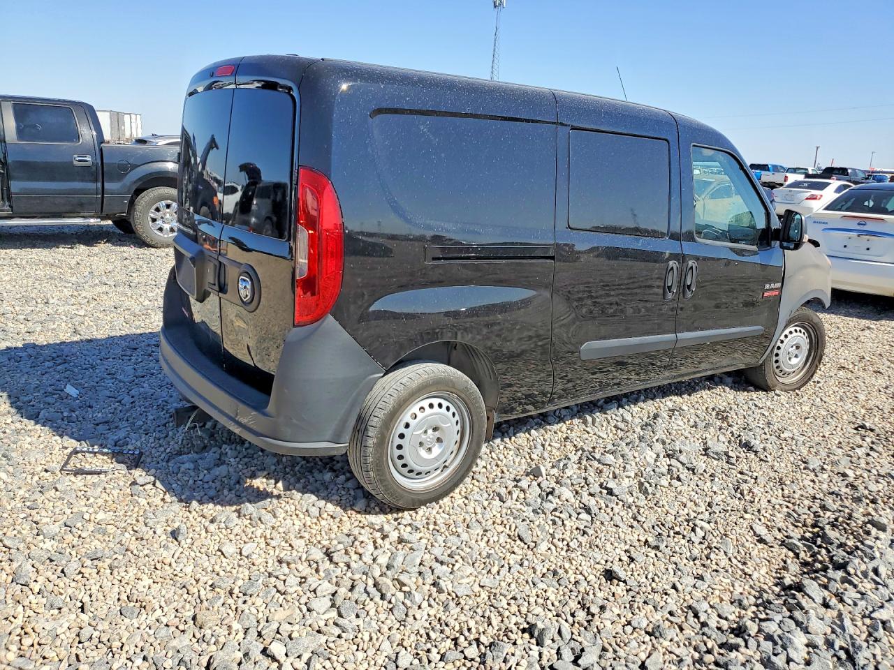 RAM PROMASTER CITY 2018 — 4