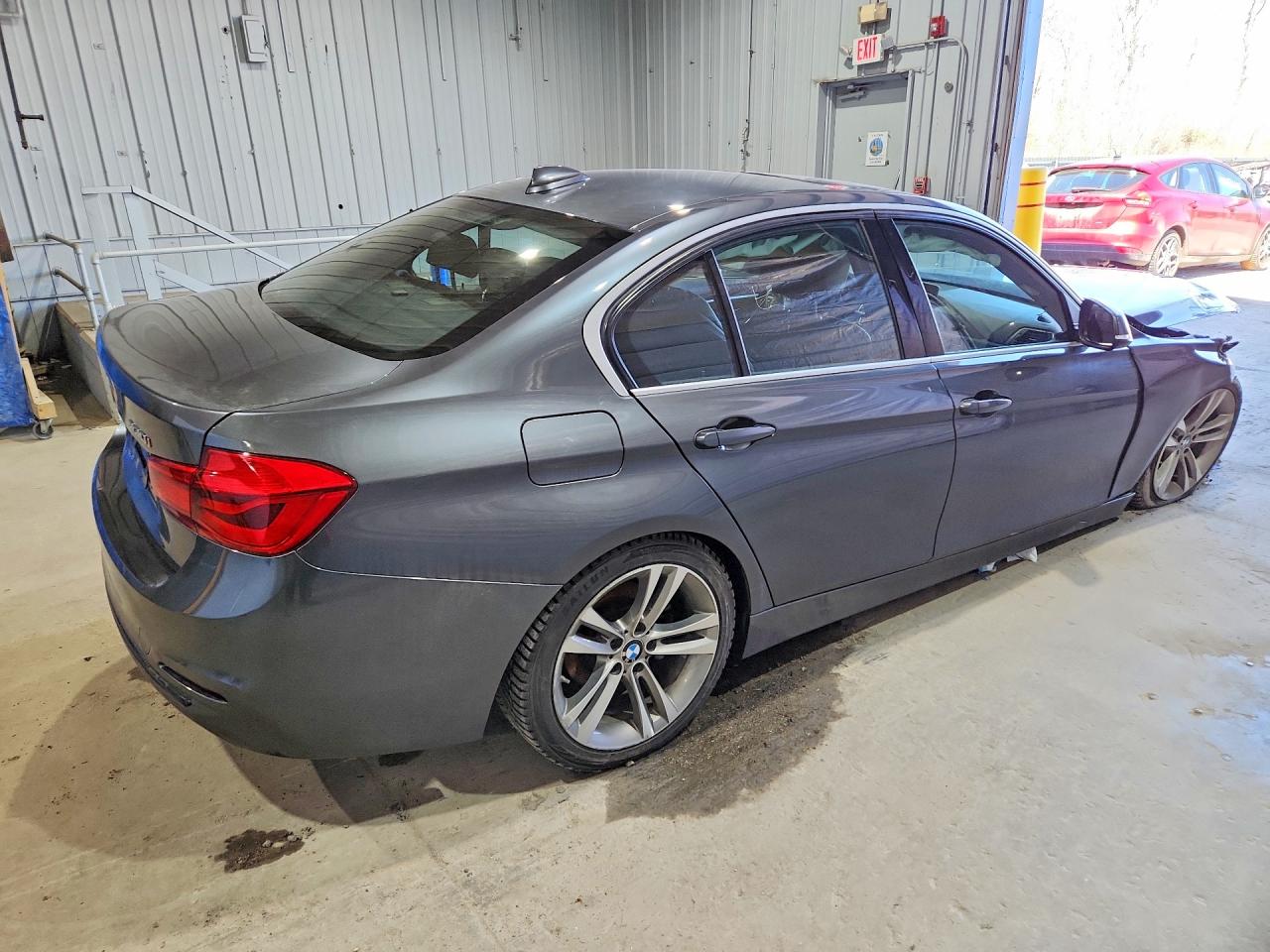 BMW 330 2018 — 4
