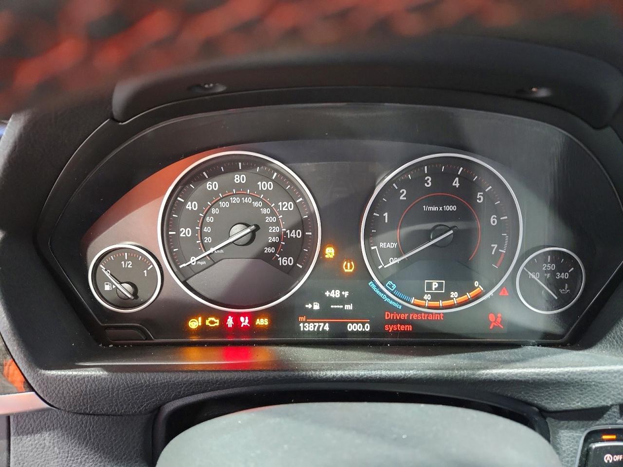 BMW 330 2018 — 10