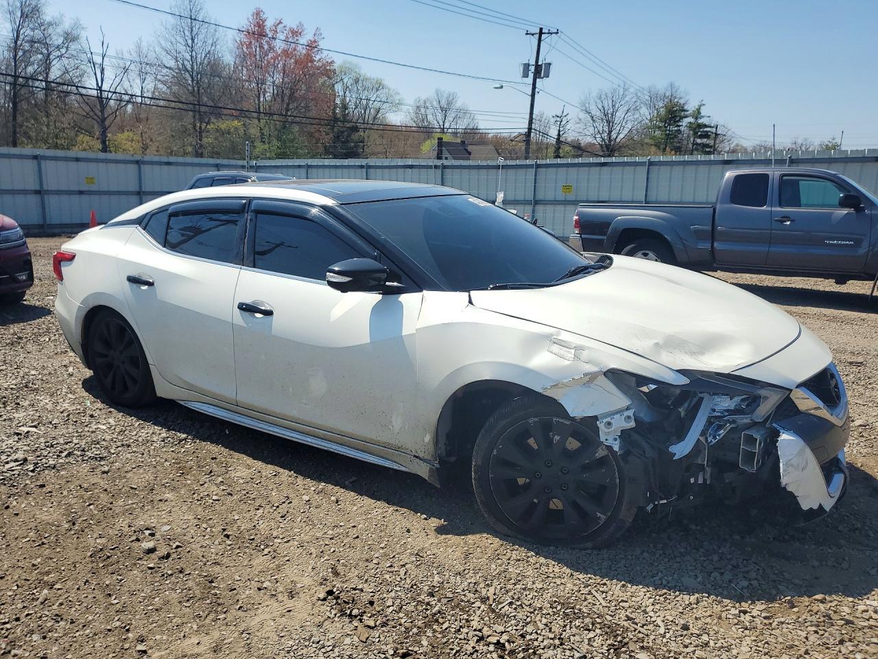 NISSAN MAXIMA 2017 — 5