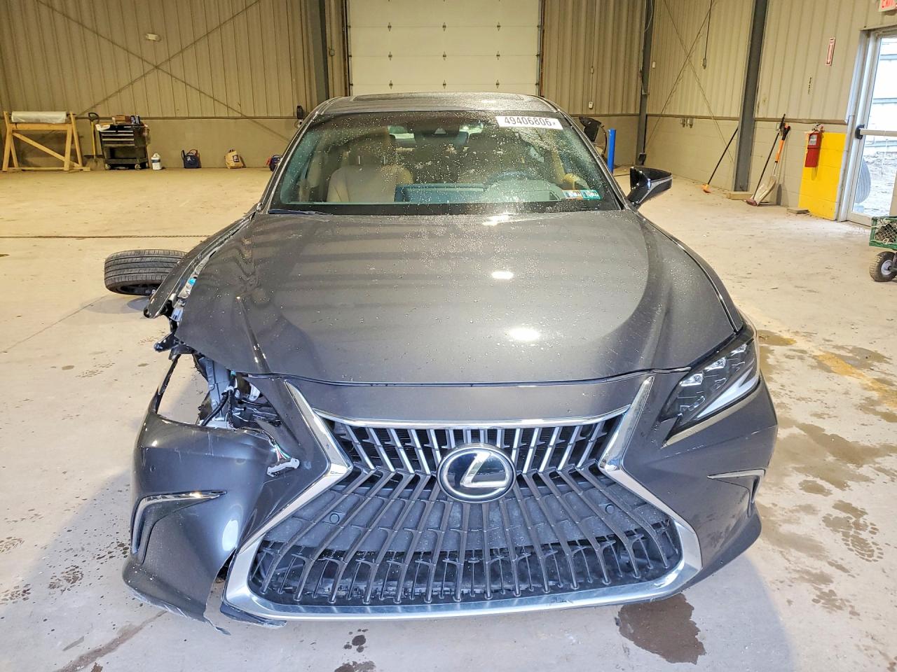 LEXUS ES 300H 2024 — 6