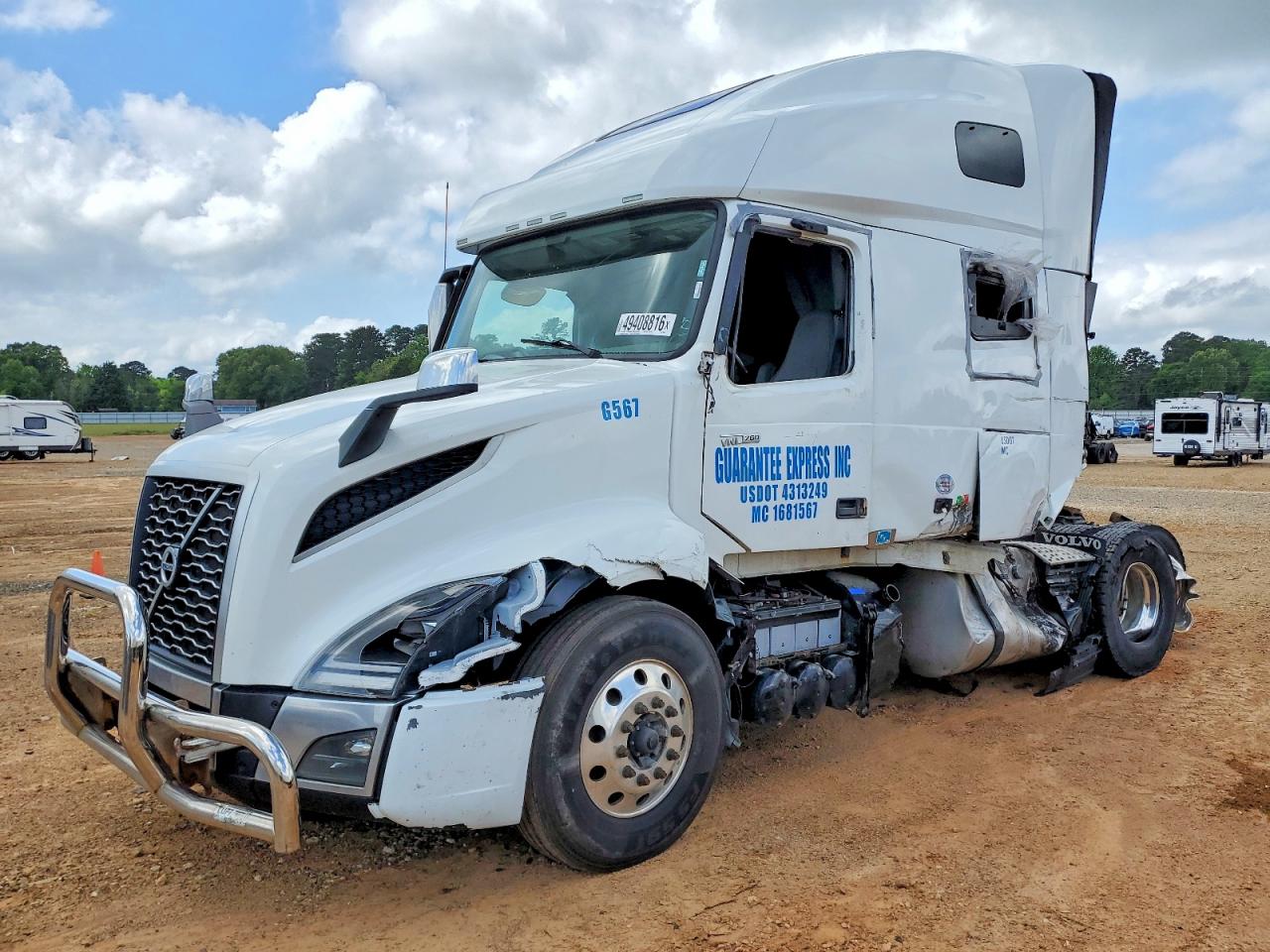 VOLVO VNL 2023 — 3