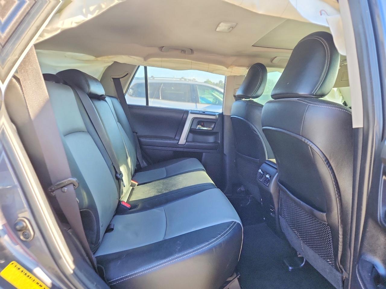 TOYOTA 4RUNNER 2016 — 12