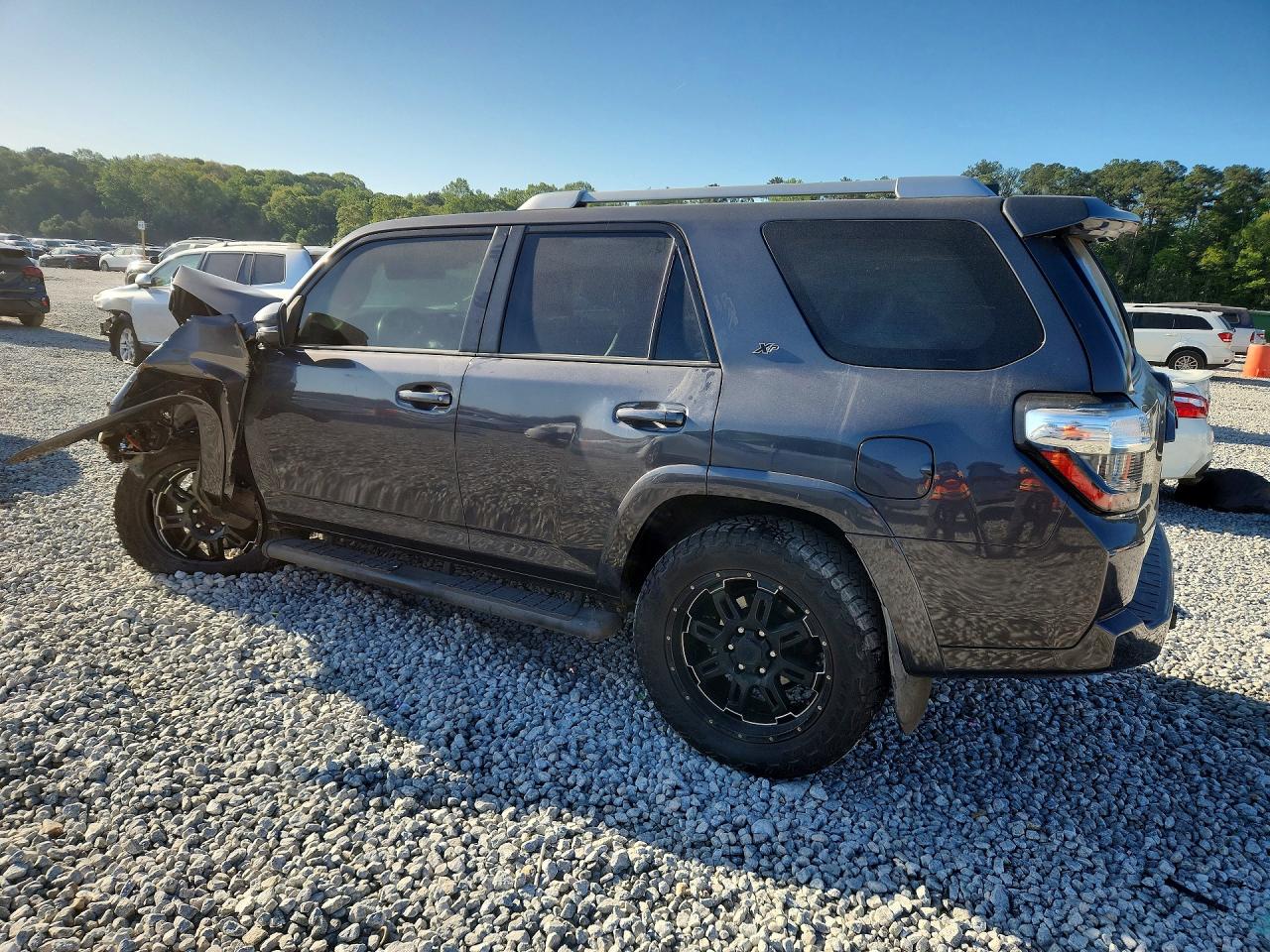 TOYOTA 4RUNNER 2016 — 3