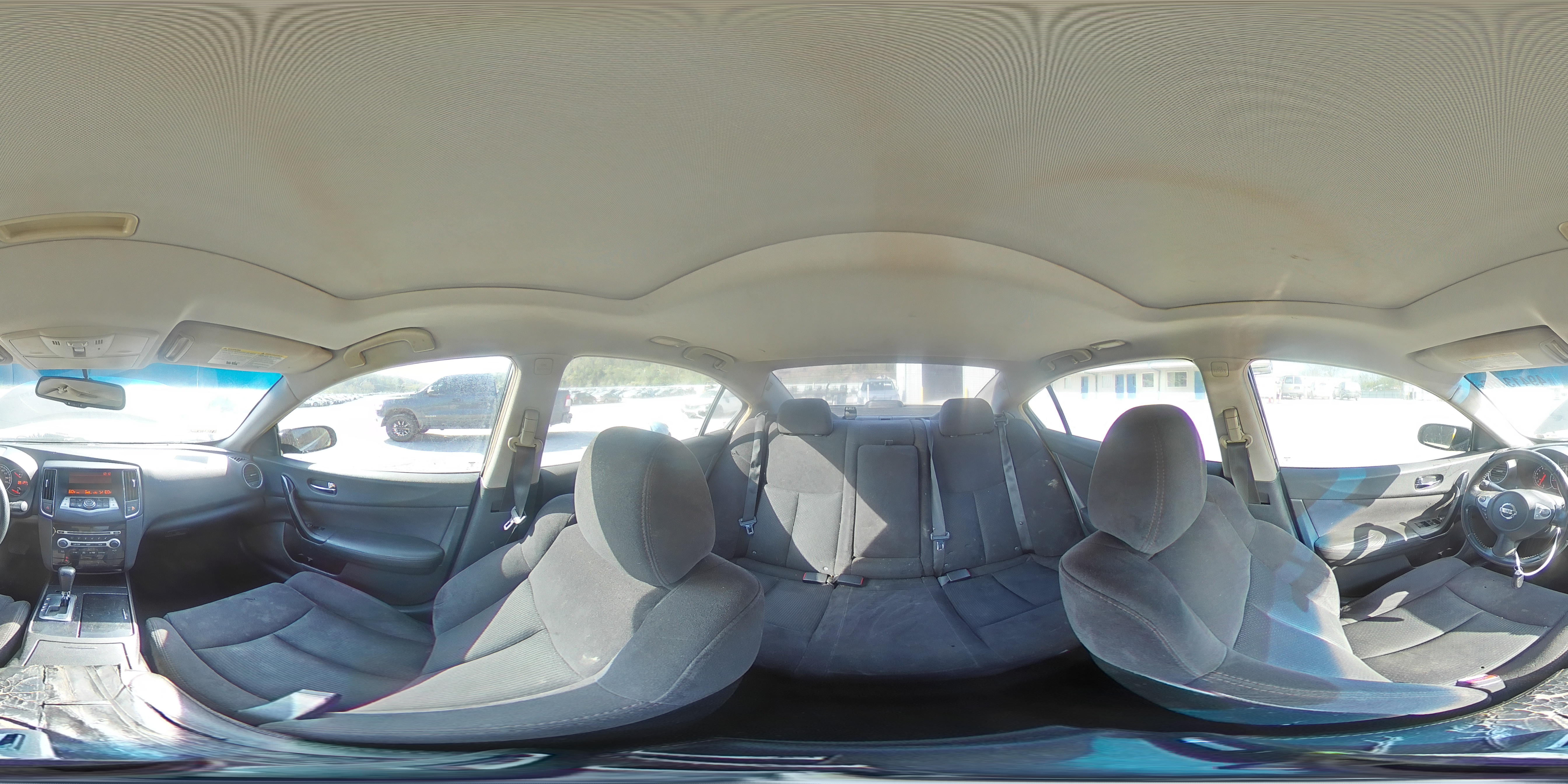 NISSAN MAXIMA 2011 — 14