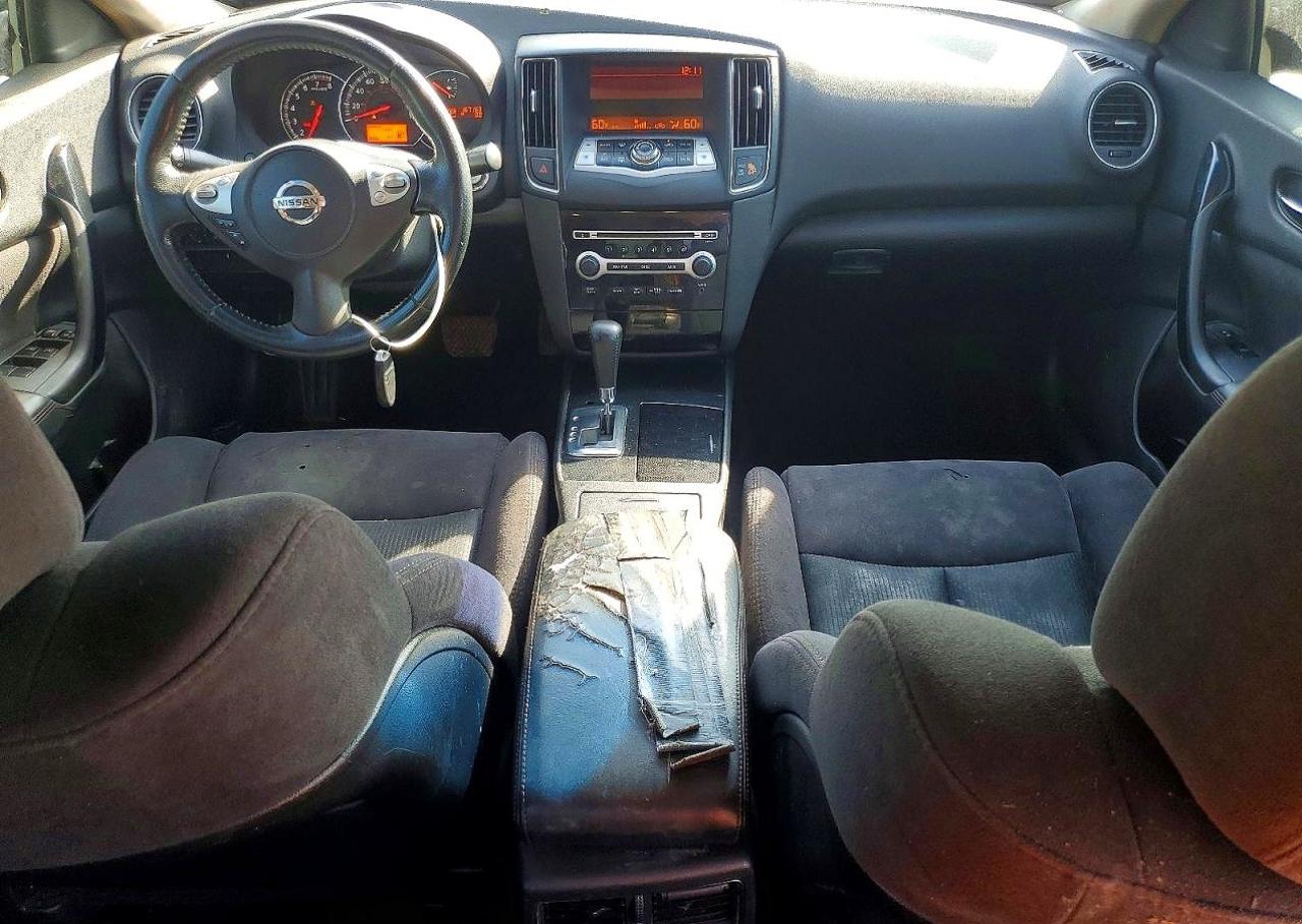 NISSAN MAXIMA 2011 — 9