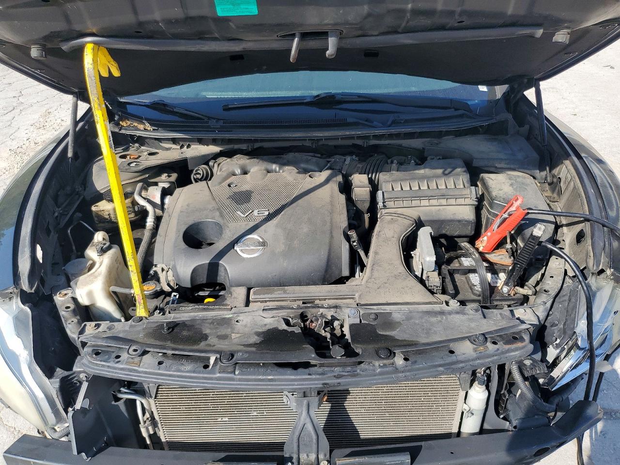 NISSAN MAXIMA 2011 — 12