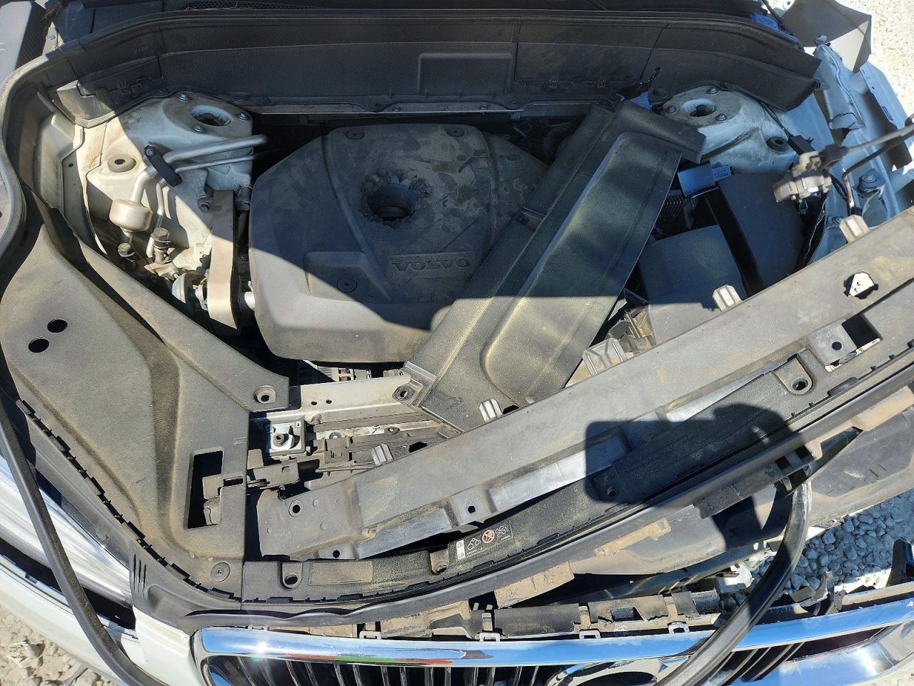 VOLVO XC90 2019 — 13