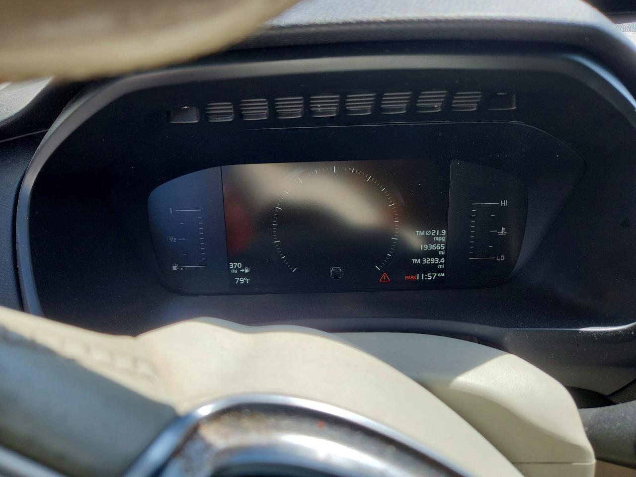 VOLVO XC90 2019 — 10