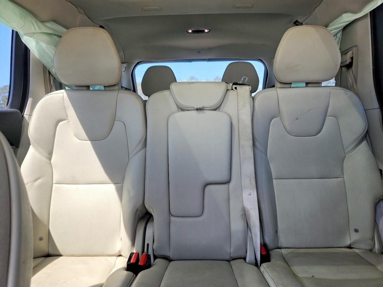 VOLVO XC90 2019 — 11