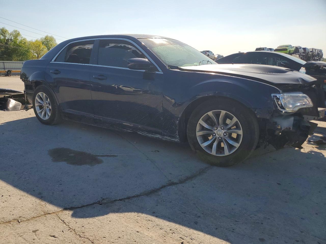 CHRYSLER 300 2015 — 5