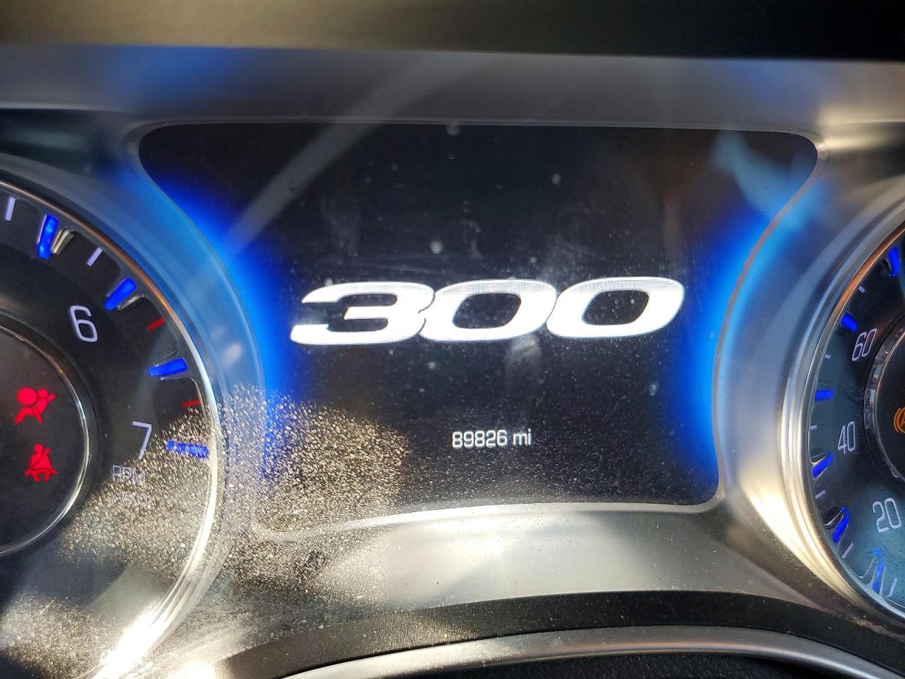 CHRYSLER 300 2015 — 10