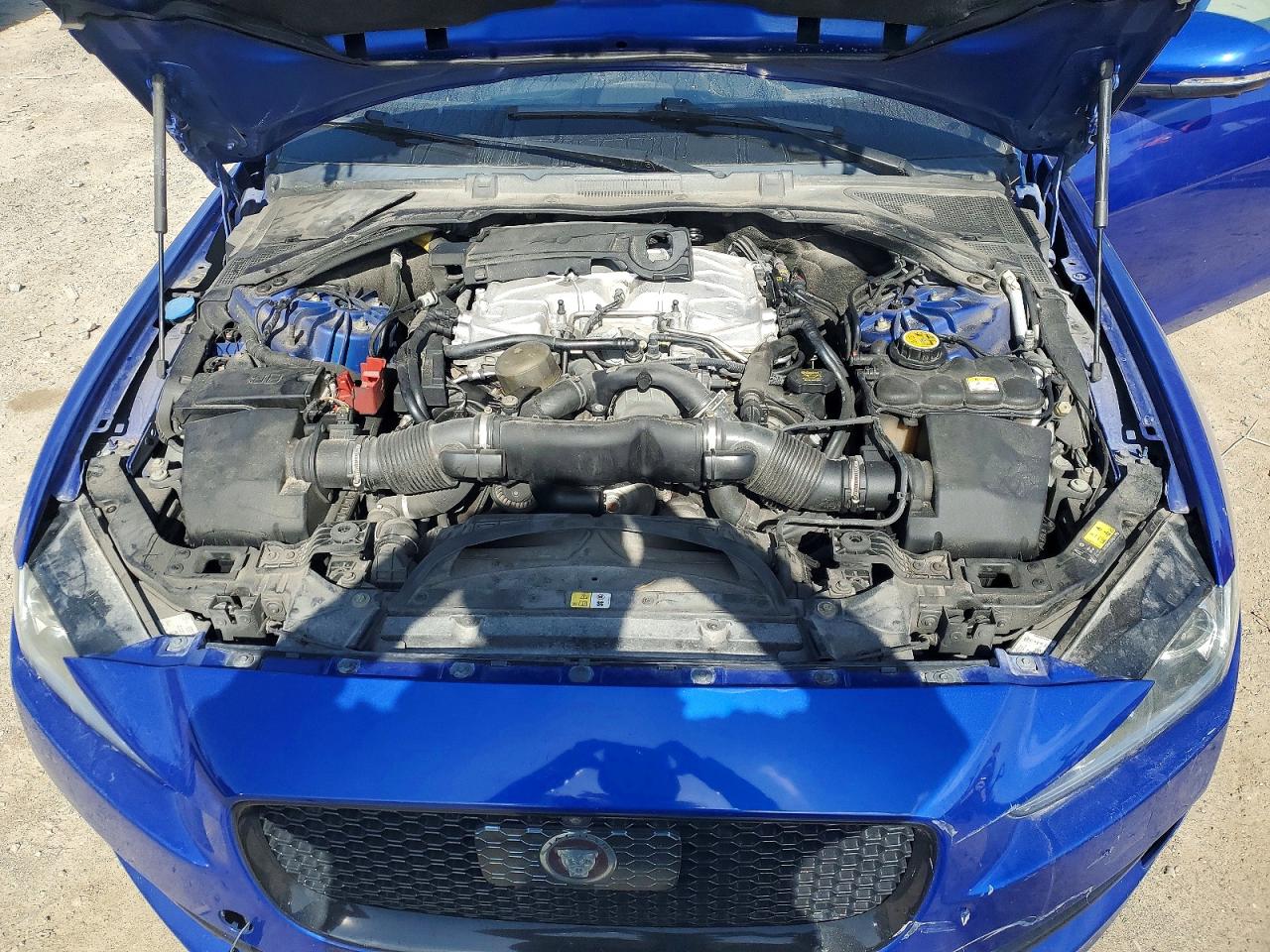 JAGUAR XE 2017 — 12