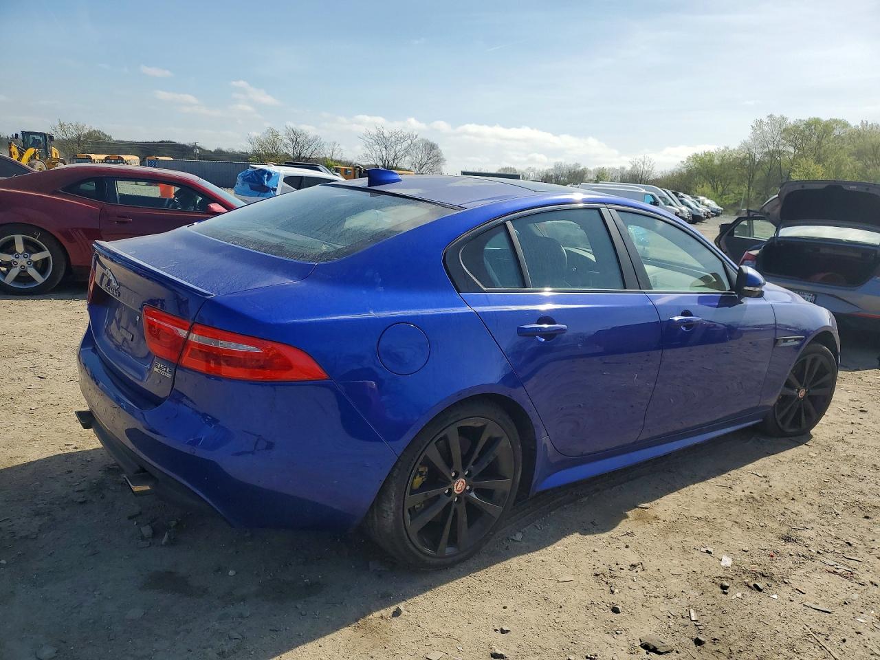 JAGUAR XE 2017 — 4