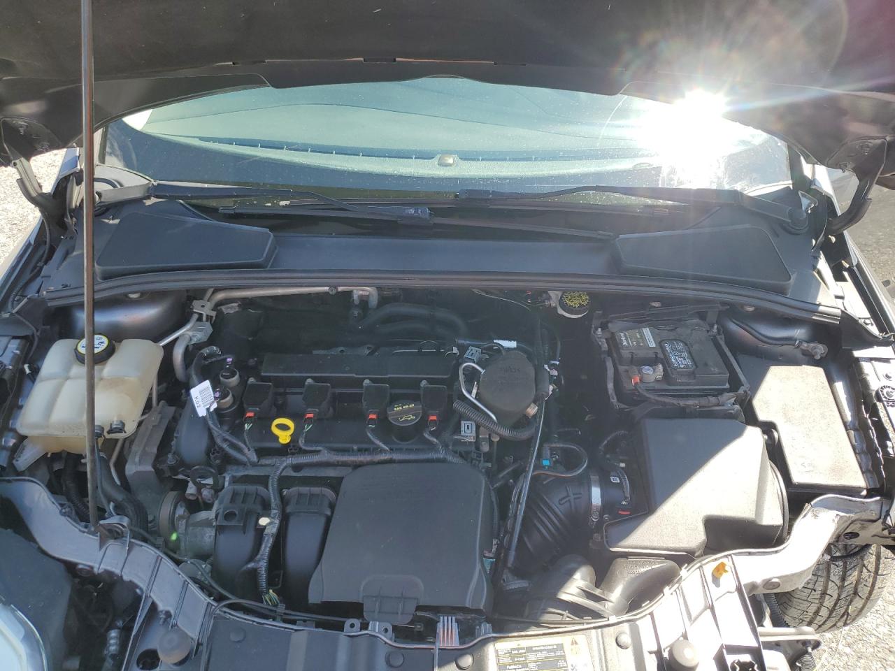 FORD FOCUS 2012 — 12