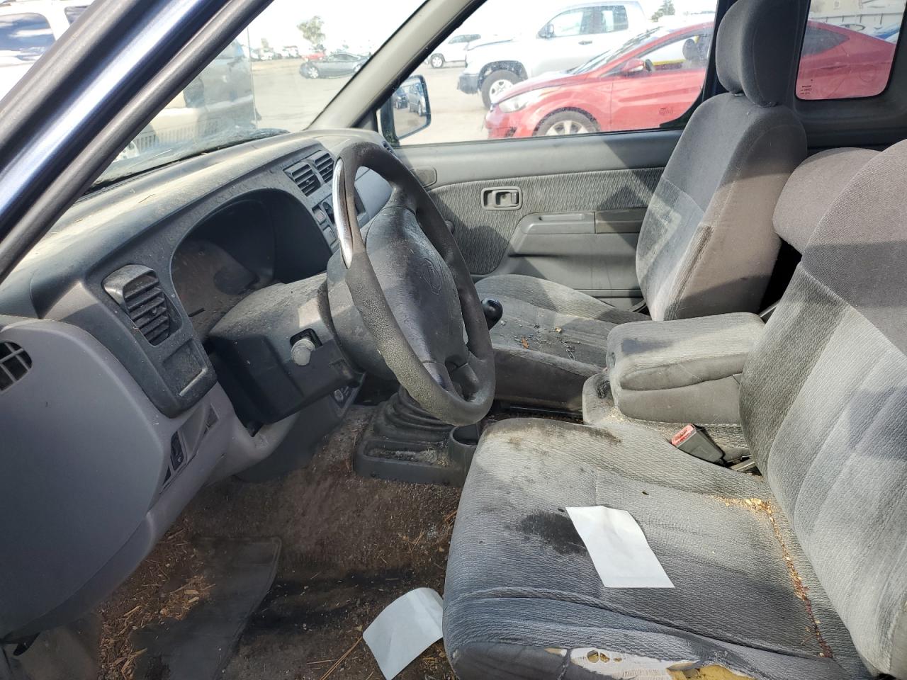 NISSAN FRONTIER 2000 — 8