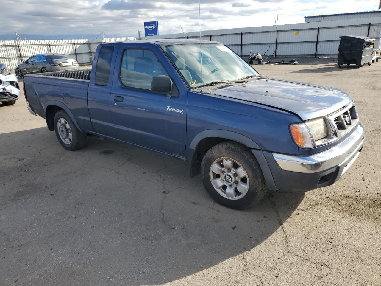 NISSAN FRONTIER 2000 — 5