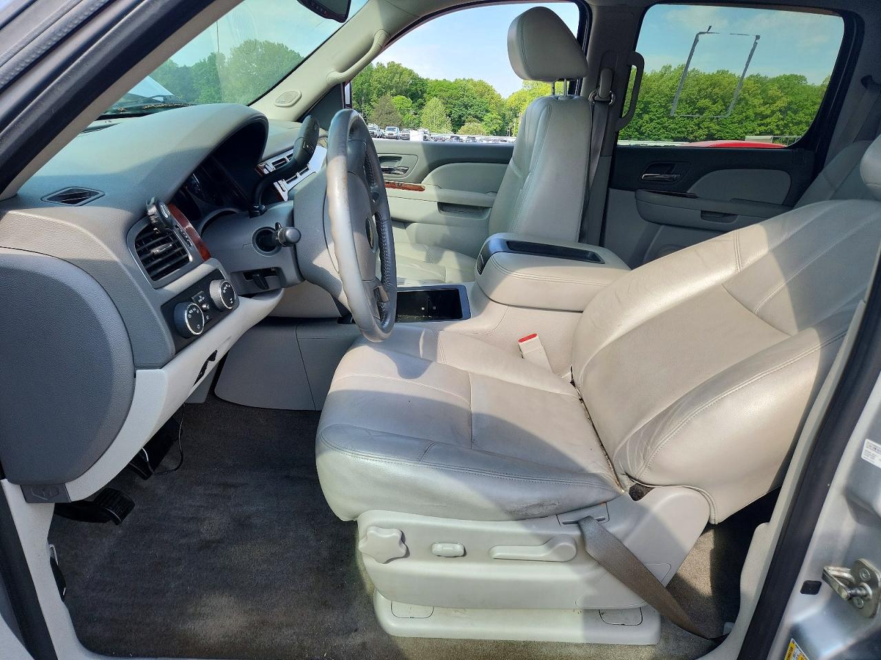CHEVROLET AVALANCHE 2013 — 8