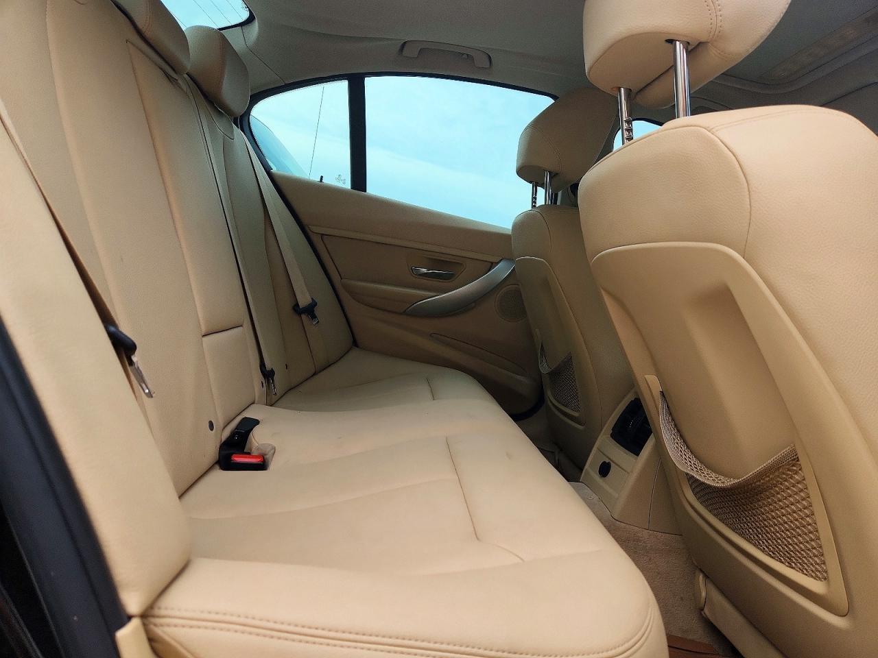 BMW 320 2014 — 11