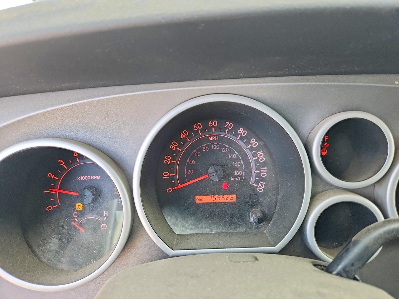 TOYOTA TUNDRA 2011 — 10