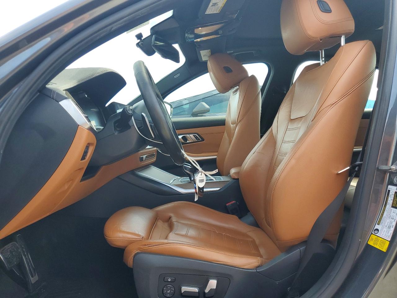 BMW 330I 2020 — 8