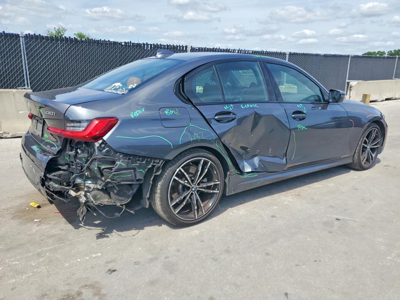 BMW 330I 2020 — 4