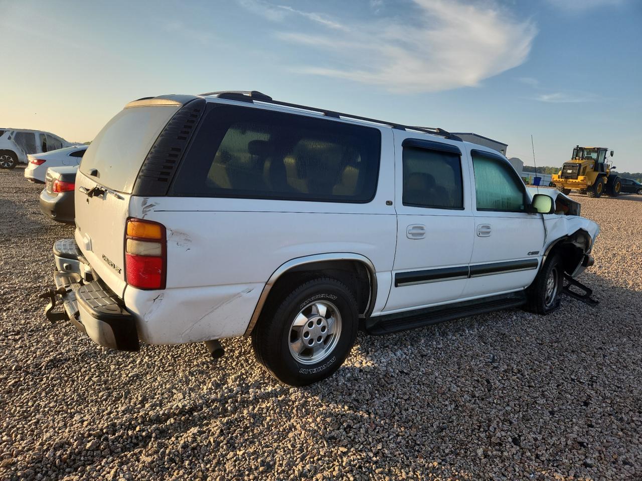 CHEVROLET SUBURBAN 2001 — 4
