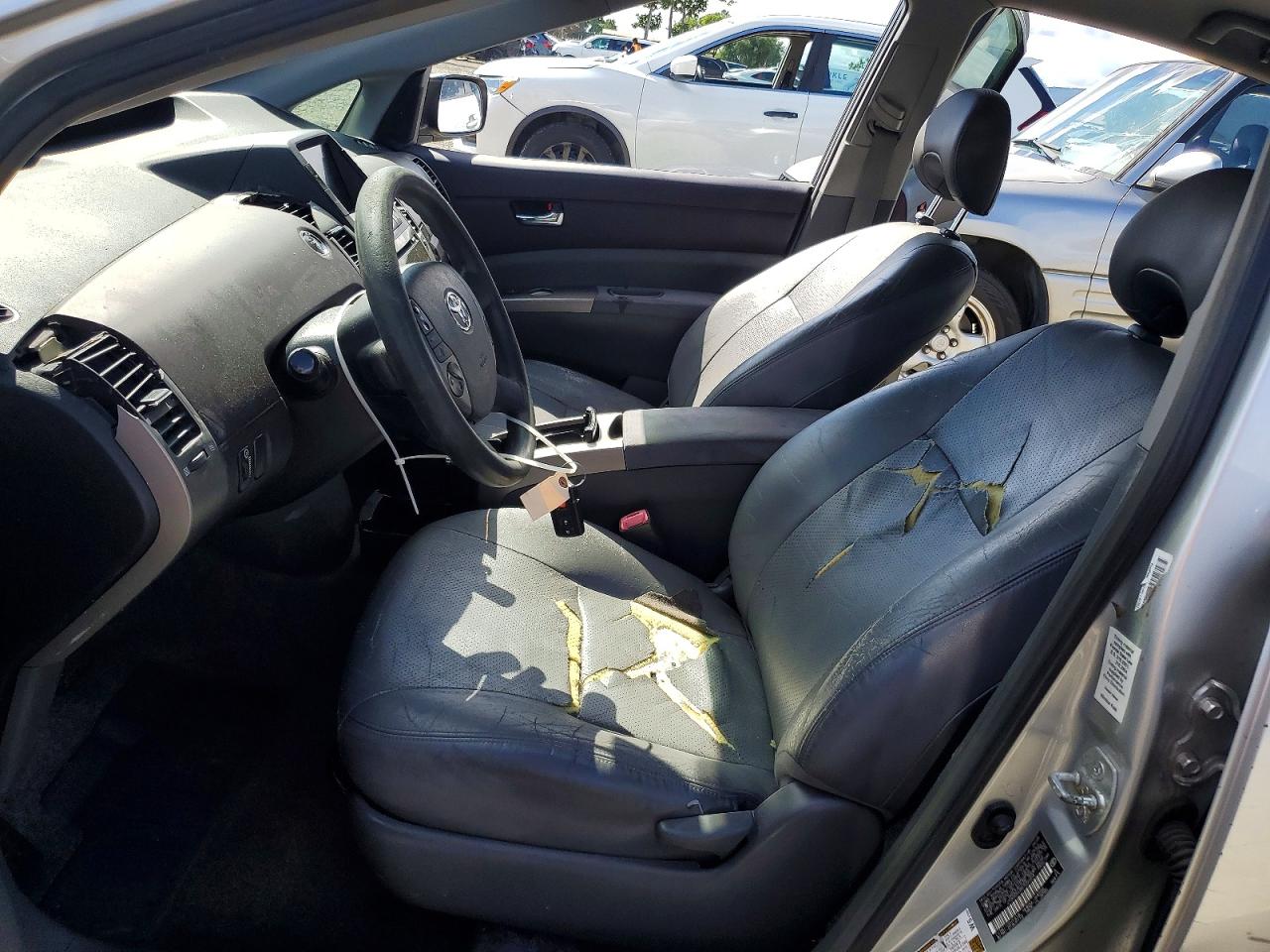 TOYOTA PRIUS 2005 — 8
