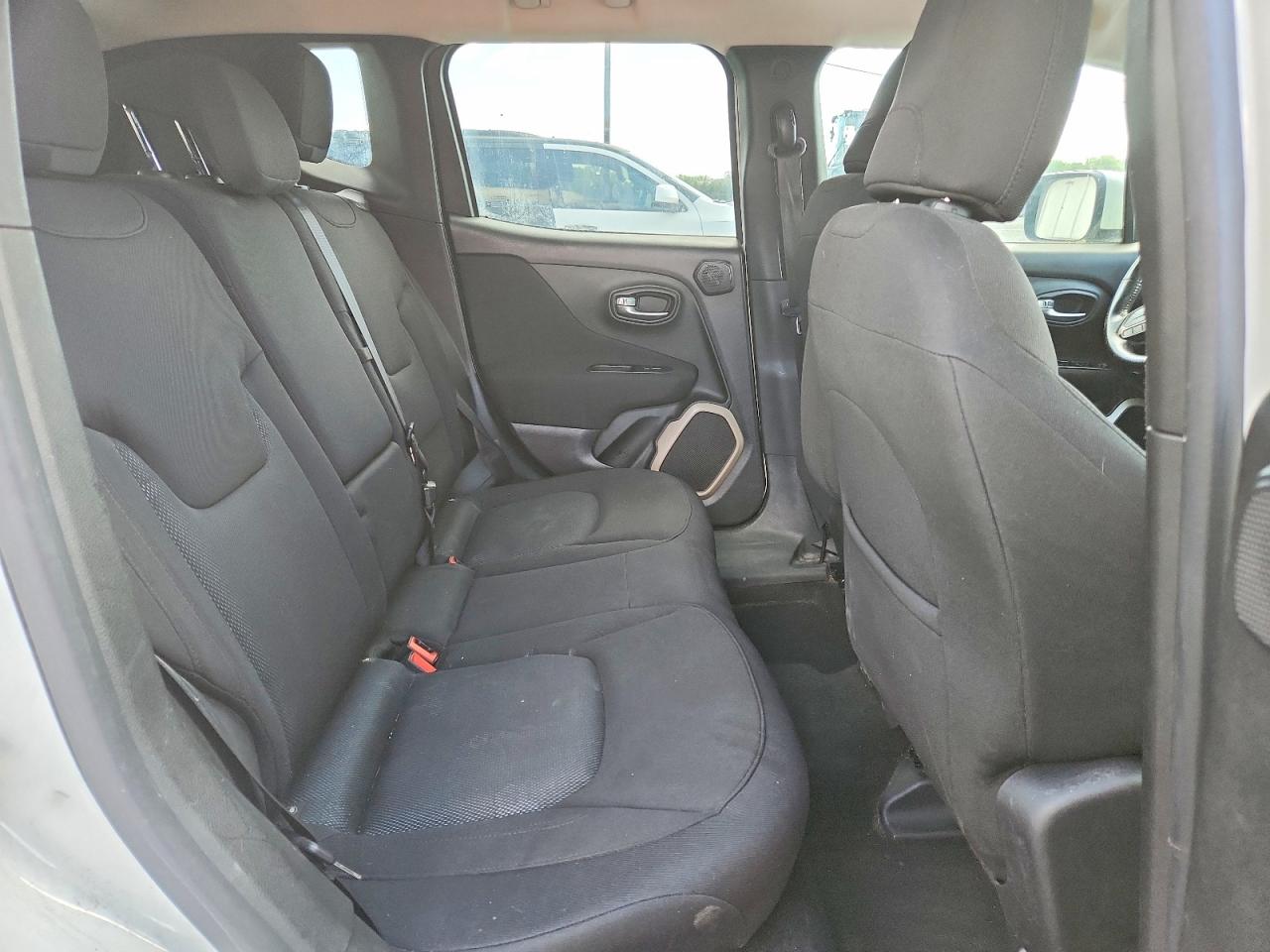 JEEP RENEGADE 2015 — 12