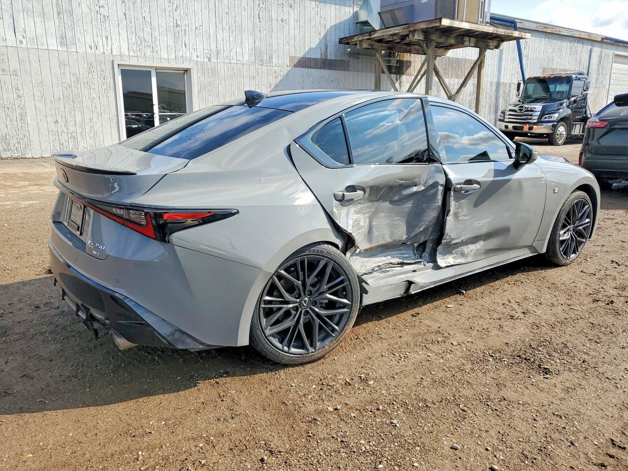 LEXUS IS 350 2023 — 4