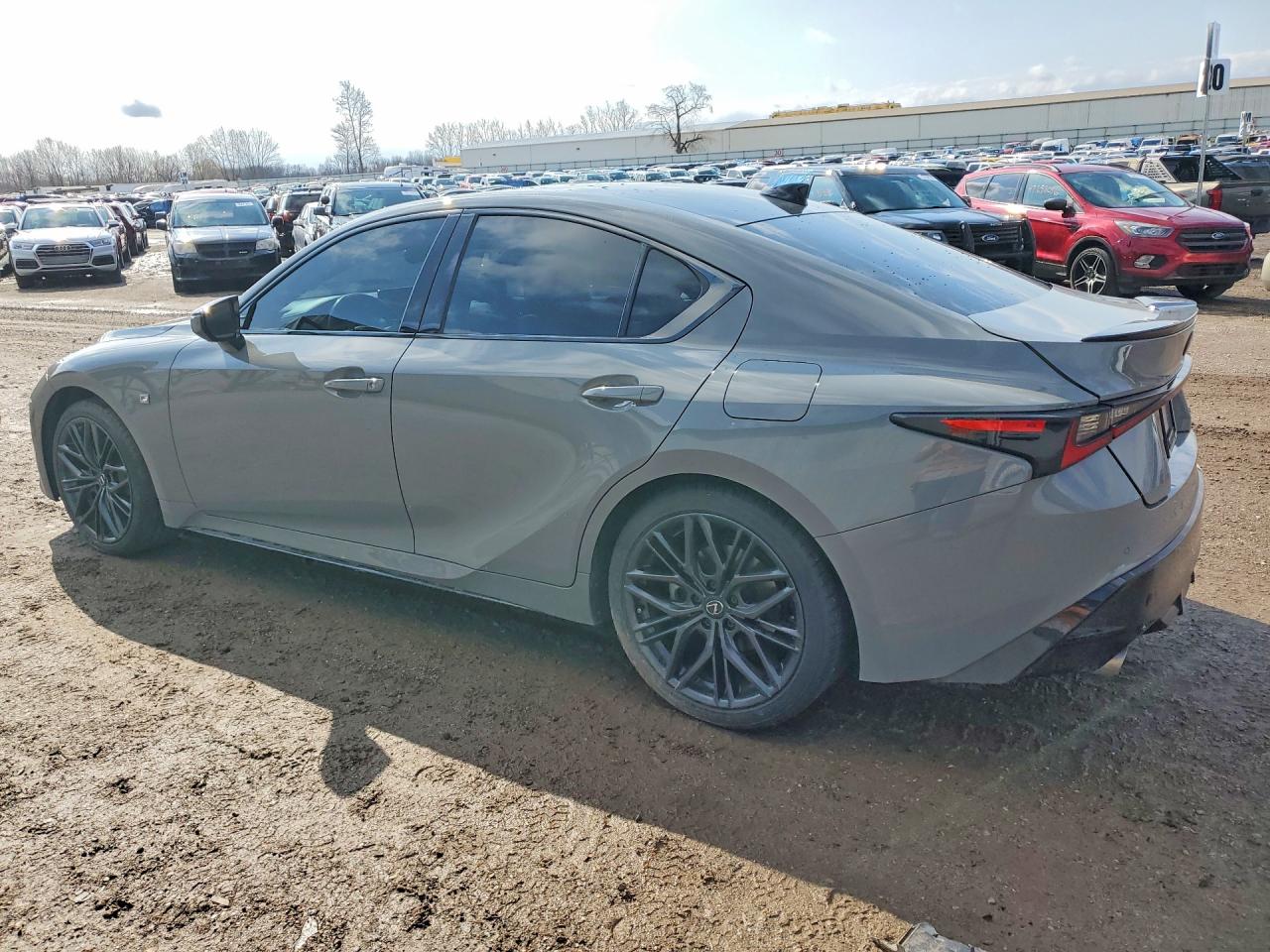 LEXUS IS 350 2023 — 3