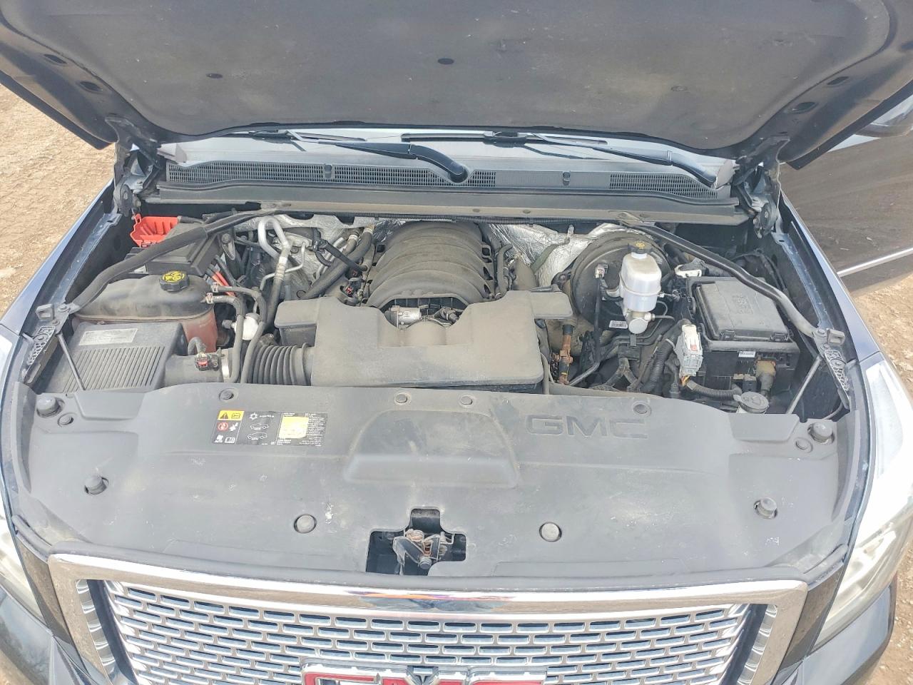 GMC YUKON 2015 — 13