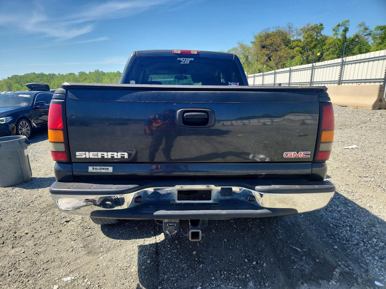 GMC NEW SIERRA 2004 — 7