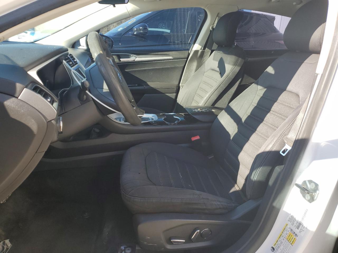FORD FUSION 2015 — 8