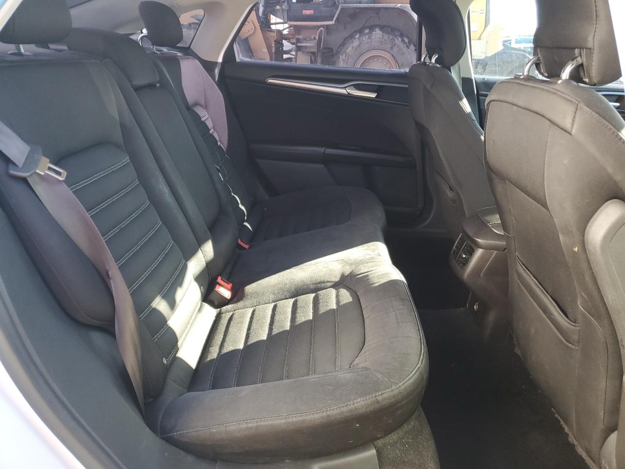 FORD FUSION 2015 — 11