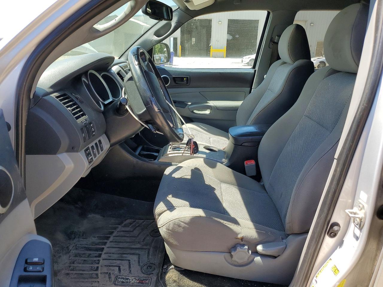TOYOTA TACOMA 2013 — 8