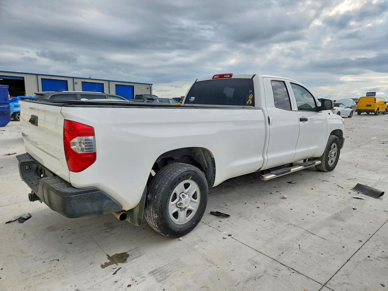 TOYOTA TUNDRA 2019 — 4