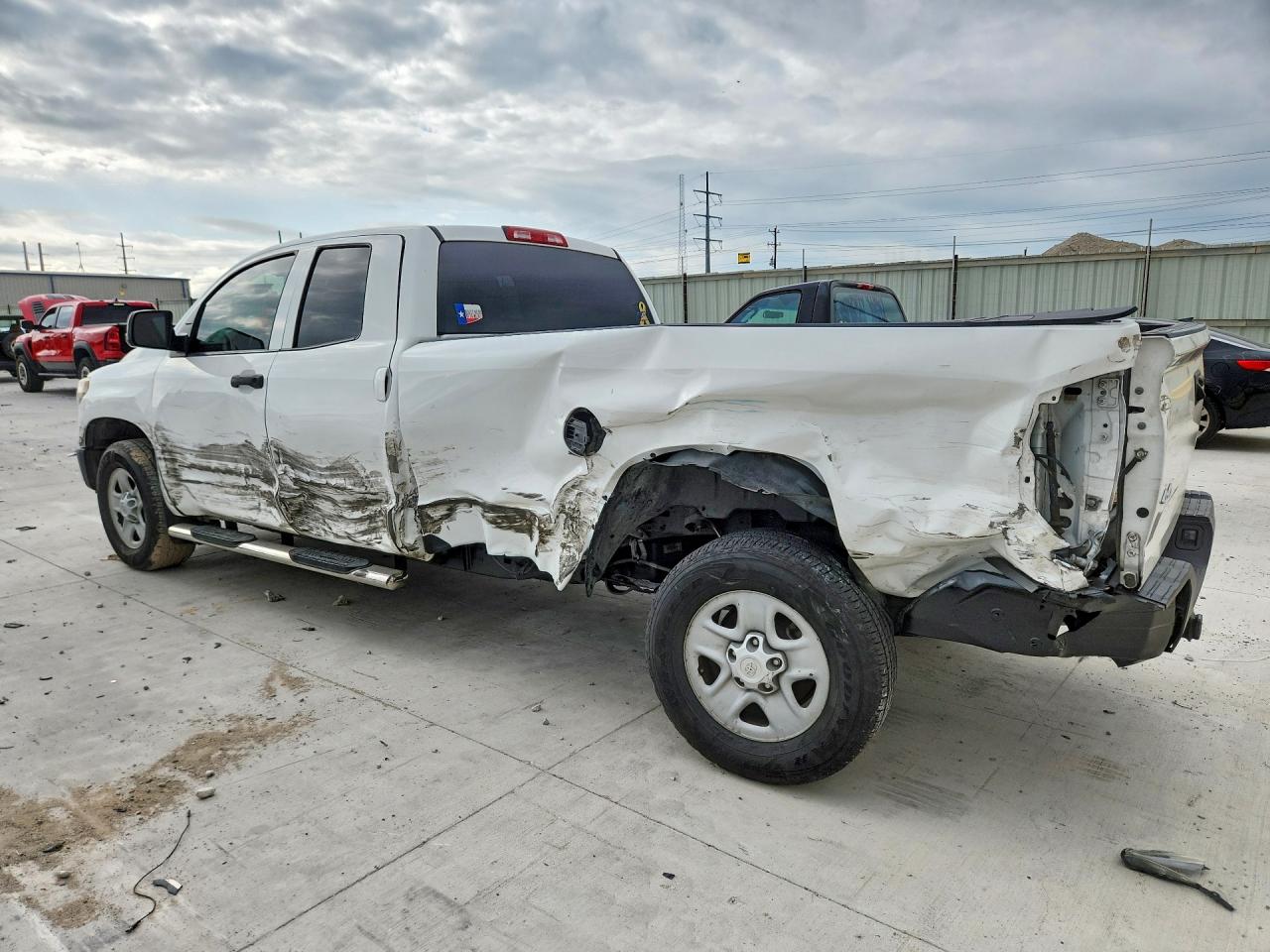 TOYOTA TUNDRA 2019 — 3
