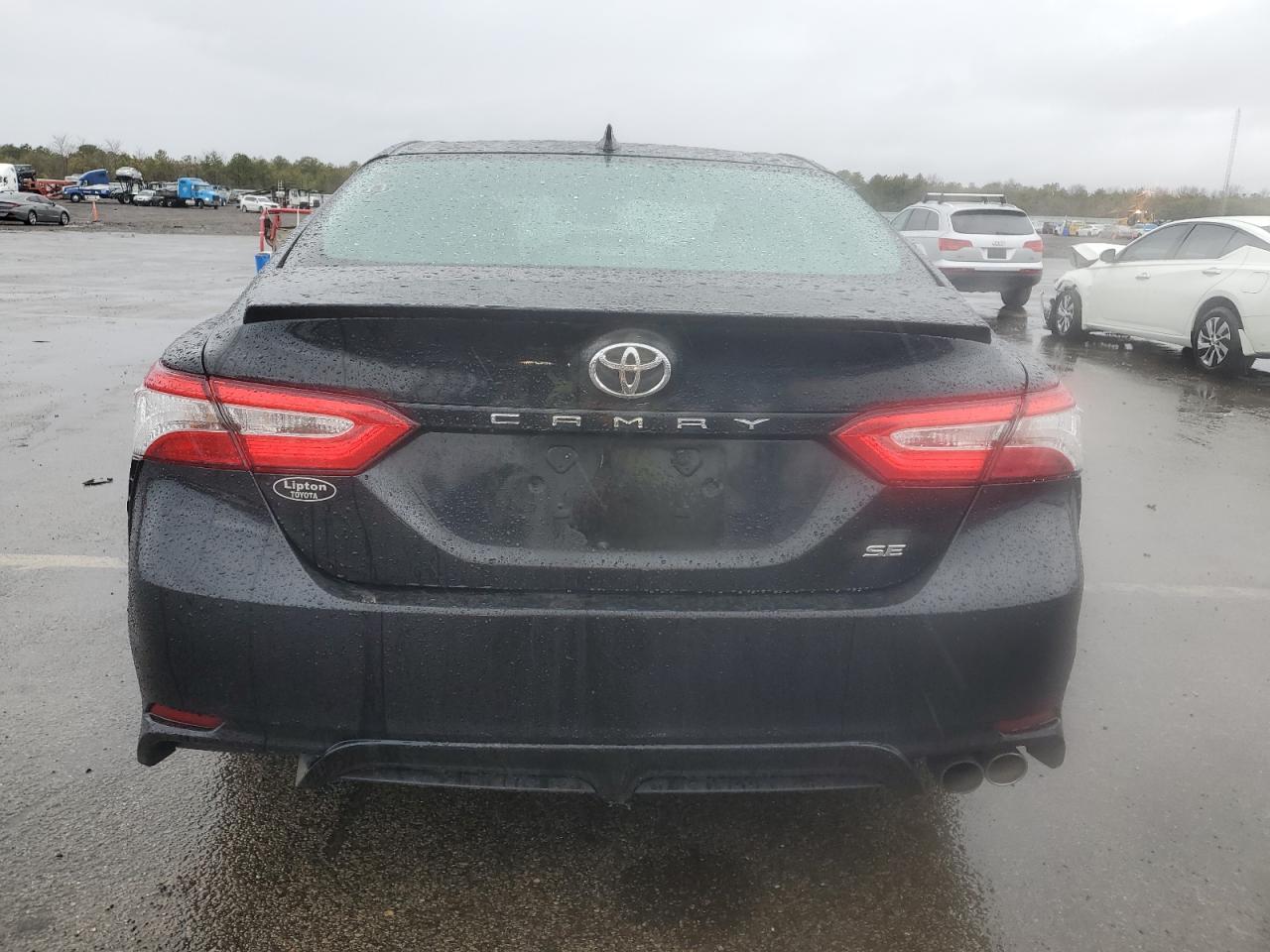 TOYOTA CAMRY SE 2020 — 7
