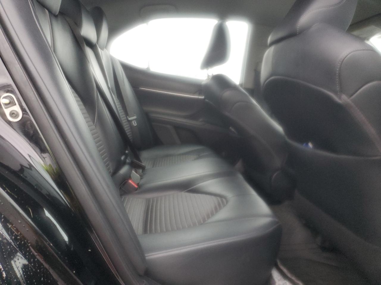 TOYOTA CAMRY SE 2020 — 11