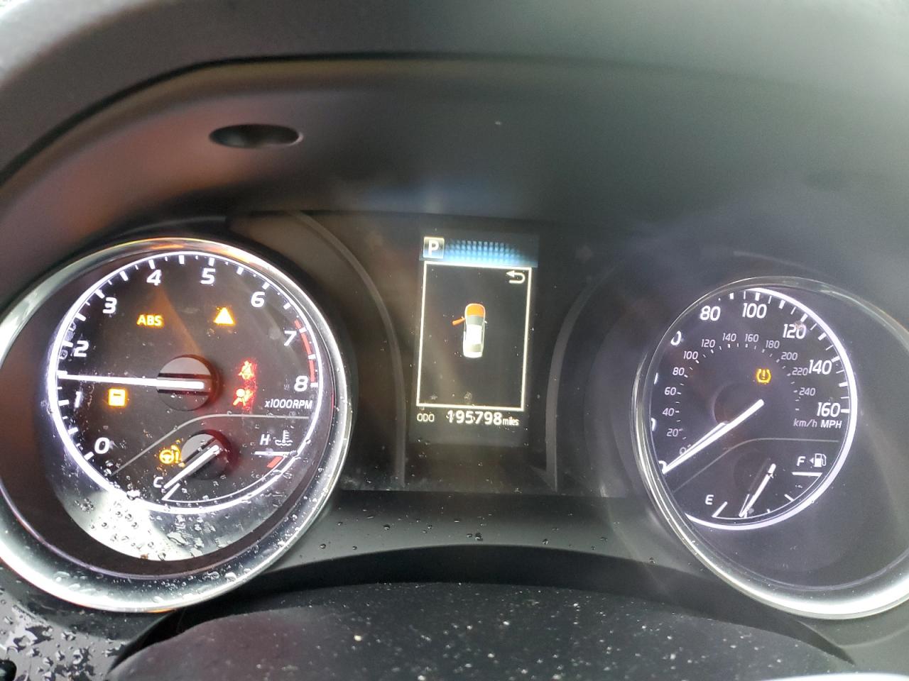 TOYOTA CAMRY SE 2020 — 10