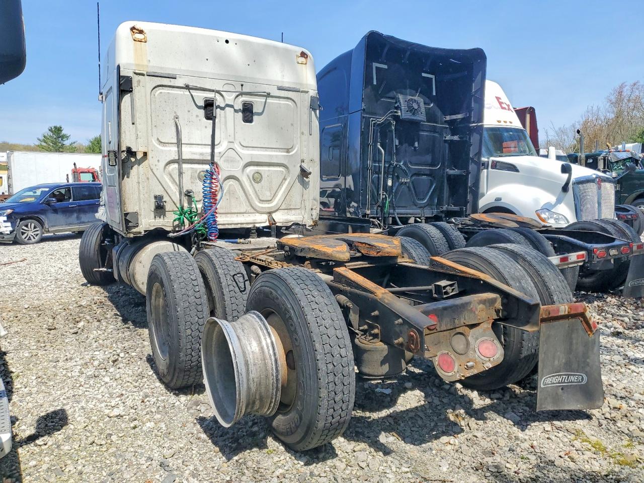 FREIGHTLINER CASCADIA 2012 — 4