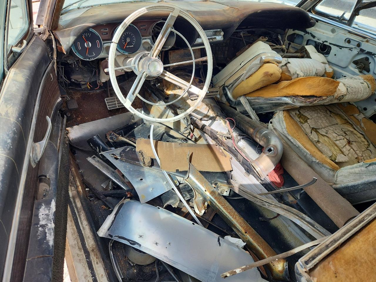 FORD THUNDERBIRD 1962 — 9