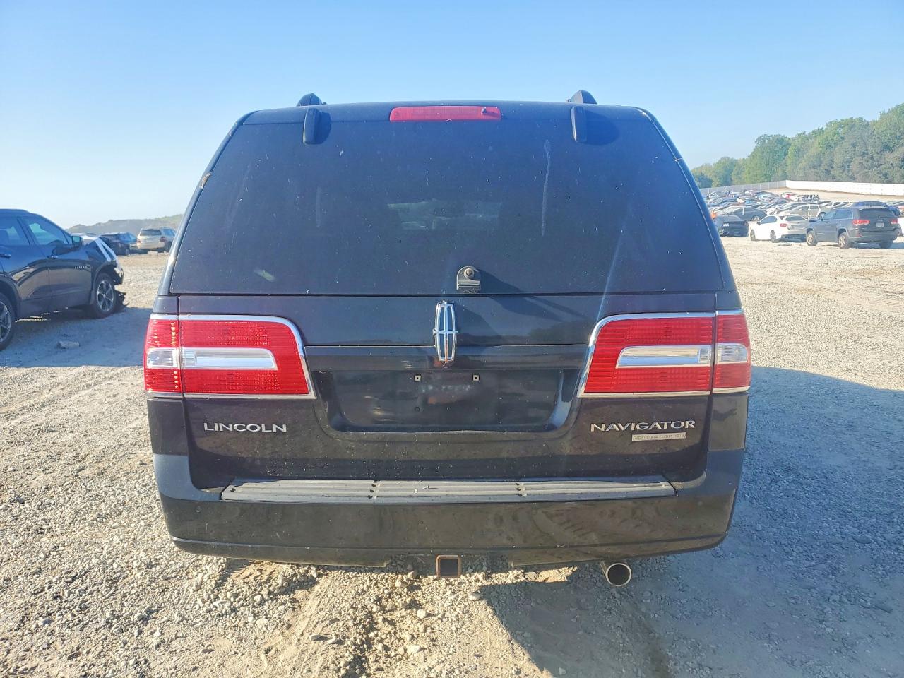 LINCOLN NAVIGATOR 2014 — 7