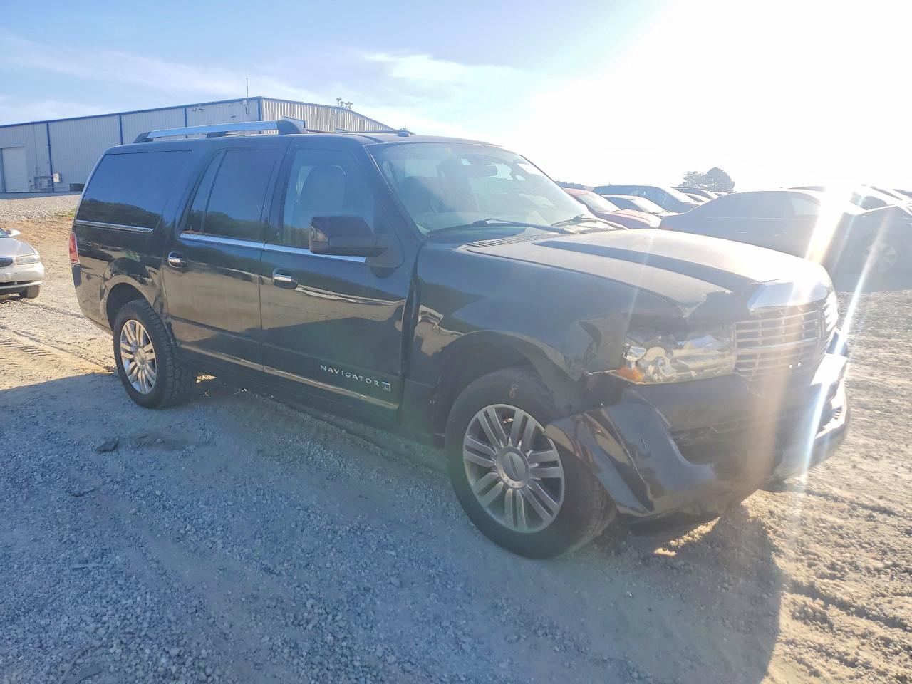 LINCOLN NAVIGATOR 2014 — 5