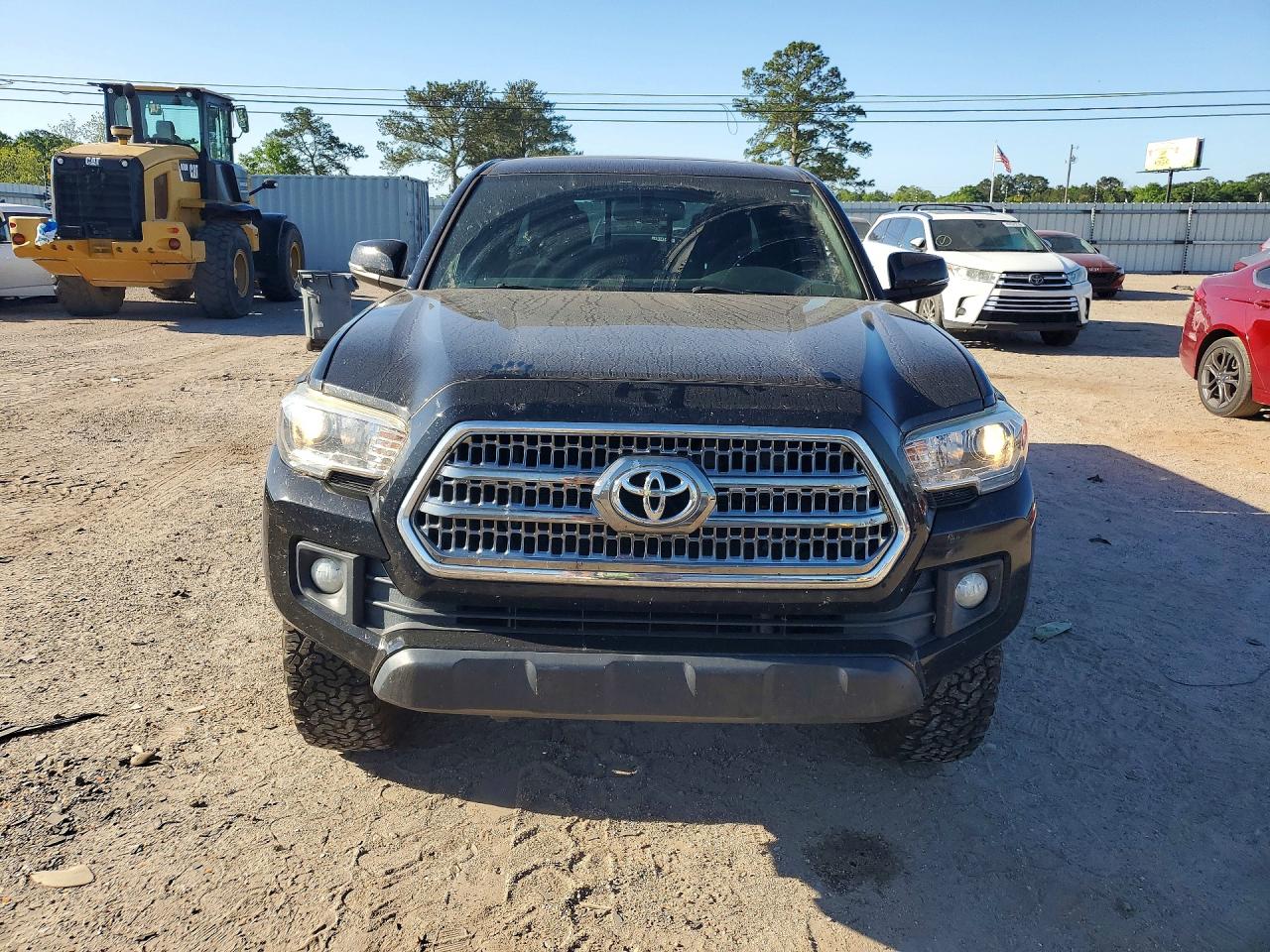 TOYOTA TACOMA 2016 — 6