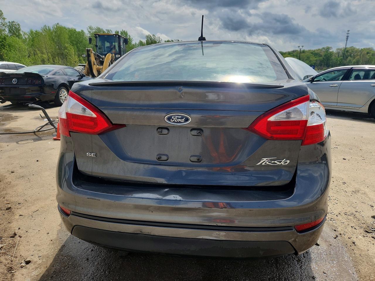 FORD FIESTA 2016 — 7