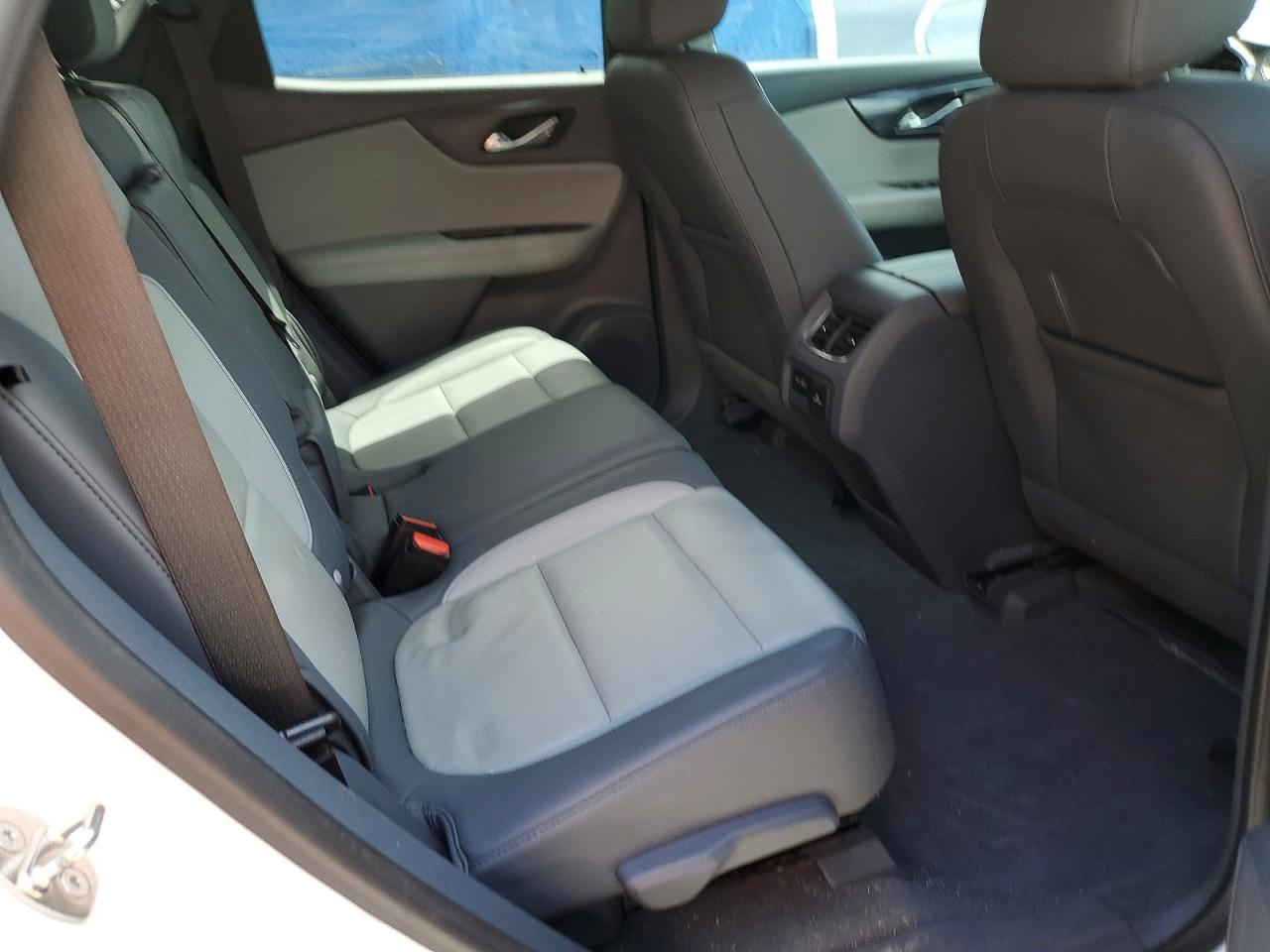 CHEVROLET BLAZER 2019 — 12