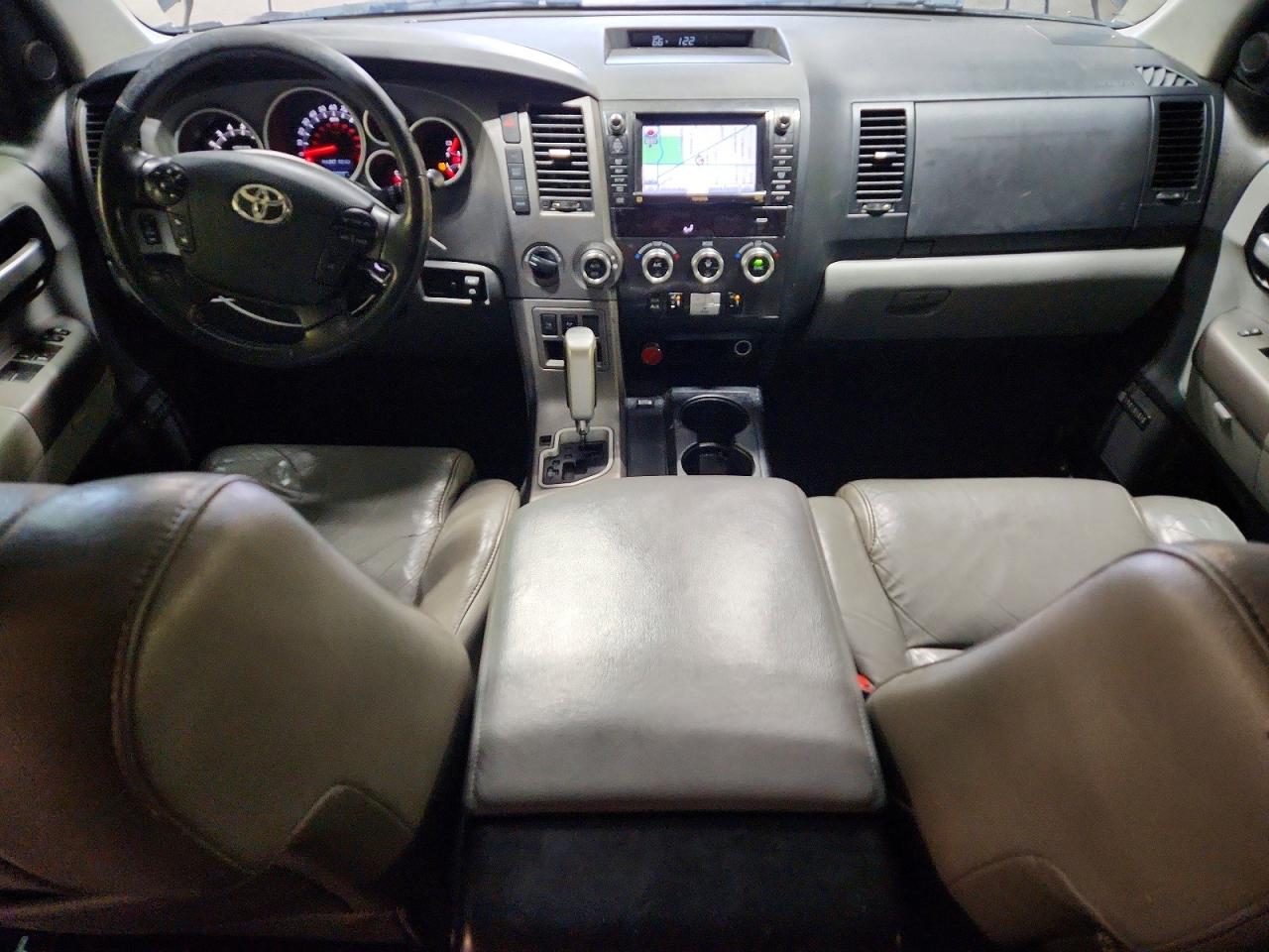 TOYOTA SEQUOIA 2012 — 9