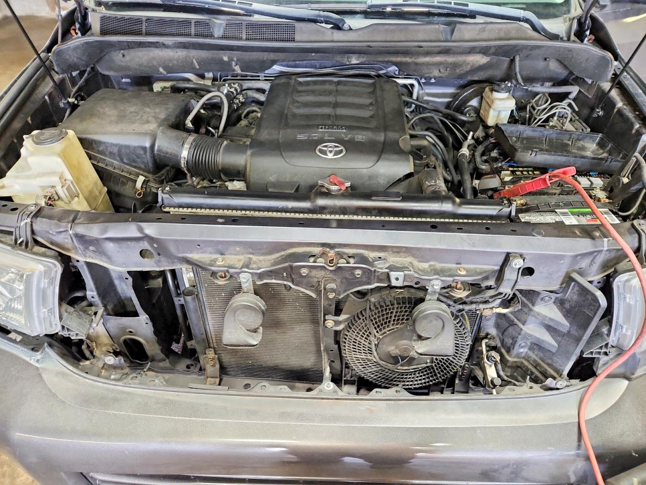 TOYOTA SEQUOIA 2012 — 13